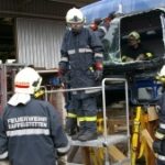 lkw_entfernen_der_windschutzscheibe