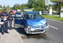 Verkehrsunfall Nähe der Tankstelle https://www.ff-kronstorf.at/images/phocagallery/Einsaetze/2007/IMG_0272.JPG
