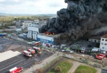 Luftaufnahmen vom Industriebrand in Enns