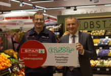 SPAR unterstützt die Freiwillige Feuerwehr Kronstorf mit 2.500 Euro